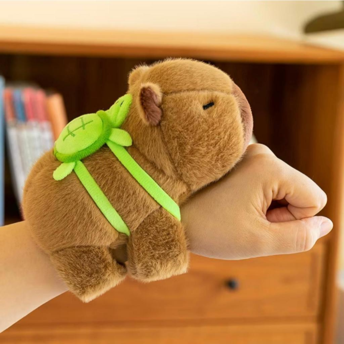 BOLSA CAPIVARA DE PELÚCIA AGARRADINHO 20 CM - UNIDADE
